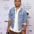 Noah Becker (18) geh&ouml;rte wie Papa Boris (44) und Mama Barbara (46) zu den Medien-Stars der Berlin Fashion Week. Er sa&szlig; mit Freundin Laura Zurbriggen, einem 17-j&auml;hrigen Schweizer Model, in...
